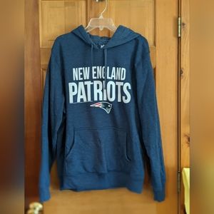 Men's large New England Patriots hooded sweatshirt